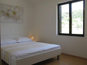 21720375-Ferienwohnung-3-Palit-300x225-5