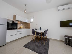 22620195-Ferienwohnung-2-Palit-300x225-2