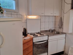 23013559-Ferienwohnung-8-Palit-300x225-4