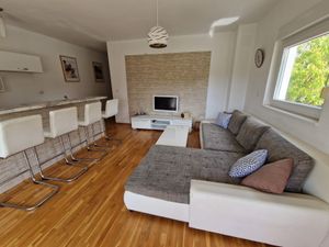 23658814-Ferienwohnung-5-Palit-300x225-3