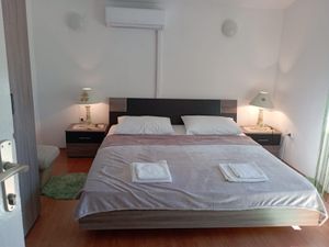 23980695-Ferienwohnung-5-Palit-300x225-4