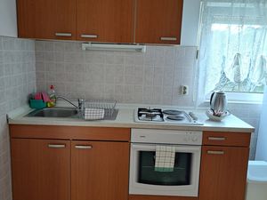 23969806-Ferienwohnung-4-Palit-300x225-2