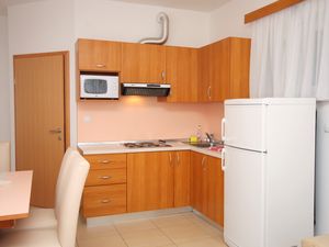 23927294-Ferienwohnung-6-Palit-300x225-5