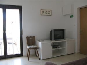 23932474-Ferienwohnung-2-Palit-300x225-2