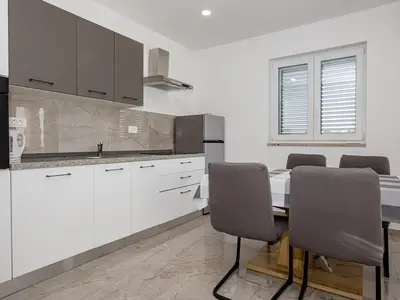 Ferienwohnung für 4 Personen (80 m²) in Palit 2/10