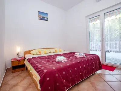 Ferienwohnung für 9 Personen (100 m²) in Rab 9/10
