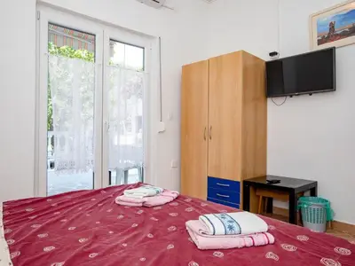 Ferienwohnung für 9 Personen (110 m²) in Rab 8/10