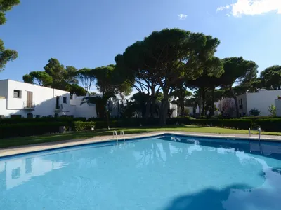 PoolOfHouse