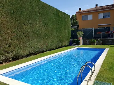 PoolOfHouse