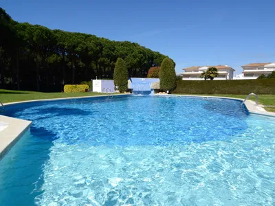 PoolOfHouse