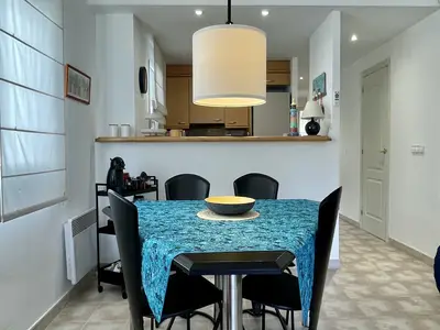 DiningRoom