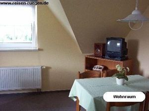 23048001-Ferienwohnung-2-Pantow-300x225-4