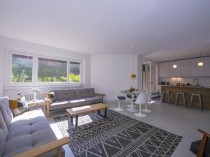 23706980-Ferienwohnung-4-Paradiso-300x225-3