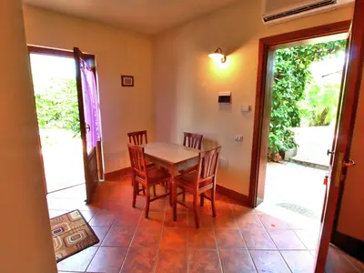 DiningRoom