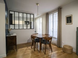 23978002-Ferienwohnung-2-Paris-300x225-5