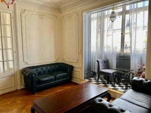 24035913-Ferienwohnung-8-Paris-300x225-1