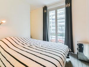 24049692-Ferienwohnung-2-Paris-300x225-0