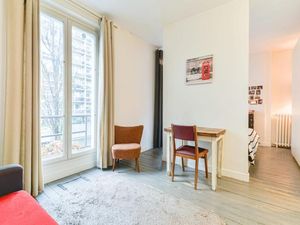 24049692-Ferienwohnung-2-Paris-300x225-2