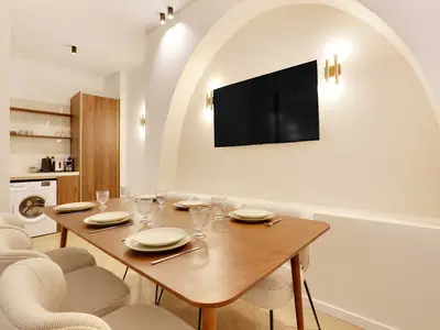 DiningRoom