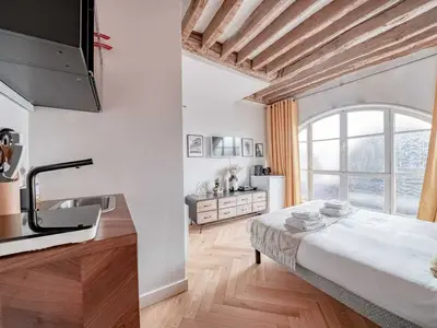 Ferienwohnung für 3 Personen (16 m²) in Paris 1/9