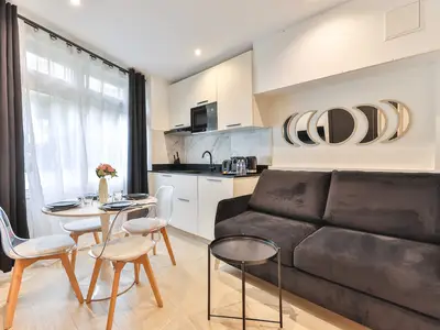 Ferienwohnung für 4 Personen (4 m²) in Paris 1/8