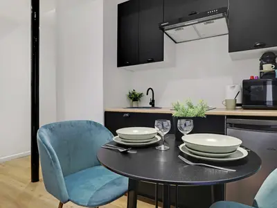 DiningRoom