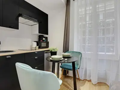 DiningRoom