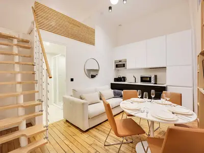 DiningRoom