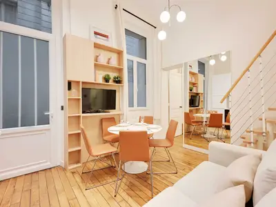 DiningRoom