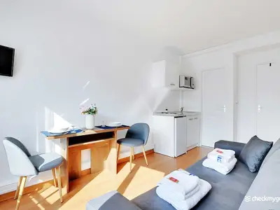 Ferienwohnung für 3 Personen (12 m²) in Paris 10/10