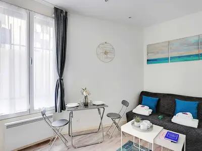 Ferienwohnung für 3 Personen (13 m²) in Paris 6/10