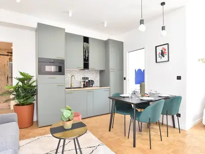 DiningRoom