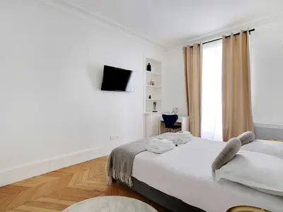 Ferienwohnung für 13 Personen (120 m²) in Paris 4/10