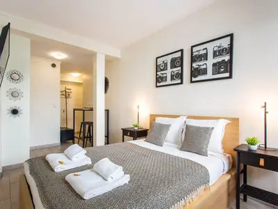 Ferienwohnung für 3 Personen (15 m²) in Paris 1/9