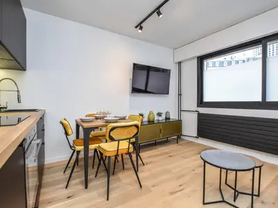 Ferienwohnung für 5 Personen (40 m²) in Paris 10/10