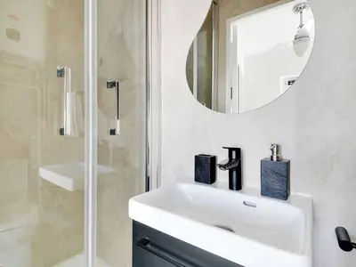 Ferienwohnung für 3 Personen (15 m²) in Paris 10/10