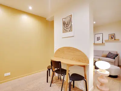 Ferienwohnung für 3 Personen (39 m²) in Paris 10/10