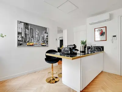 Ferienwohnung für 9 Personen (97 m²) in Paris 9/10