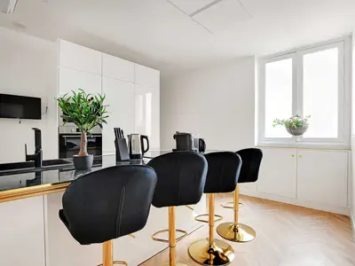 Ferienwohnung für 9 Personen (97 m²) in Paris 10/10