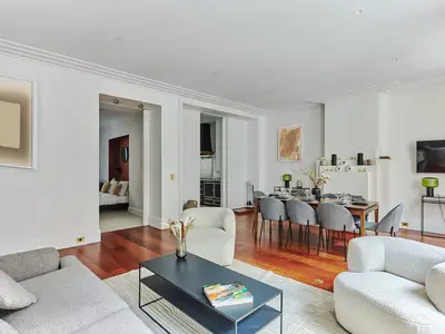 Ferienwohnung für 9 Personen in Paris 1/10