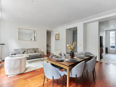 Ferienwohnung für 9 Personen in Paris 9/10