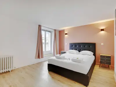 Ferienwohnung für 9 Personen (120 m²) in Paris 9/10