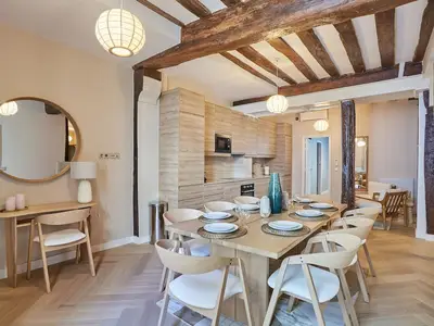 Ferienwohnung für 9 Personen in Paris 1/10