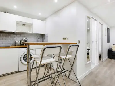 Ferienwohnung für 5 Personen (26 m²) in Paris 8/10