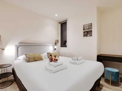 Ferienwohnung für 7 Personen (151 m²) in Paris 4/10