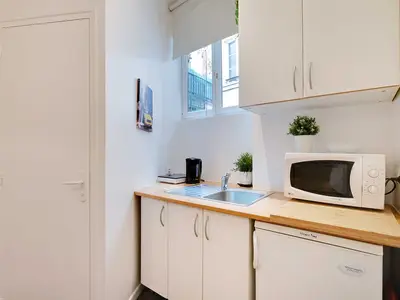 Ferienwohnung für 3 Personen (12 m²) in Paris 10/10