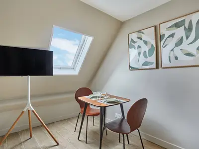 DiningRoom