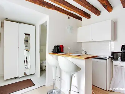 Ferienwohnung für 3 Personen (17 m²) in Paris 1/10