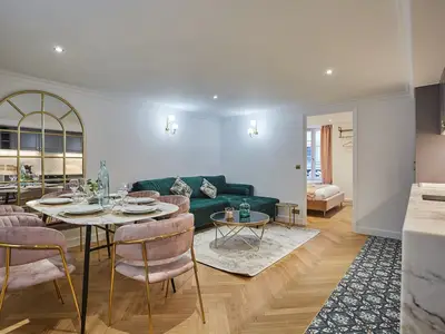 Ferienwohnung für 7 Personen in Paris 1/10