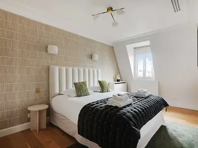 Ferienwohnung für 8 Personen (151 m²) in Paris 3/10